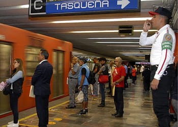 ¿Quiénes entran gratis al Metro CDMX 2024? 