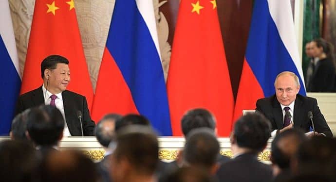 En el mayor continente del planeta ha surgido una nueva alianza, compuesta por China y Rusia, además de Corea del Norte. Foto: Creative Commons Atribución 4.0 Internacional. Kremlin.ru. Wikimedia.