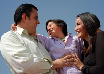 Todos los hombres con hijos recién nacidos pueden pedir un permiso de paternidad | Foto: Gobierno de México