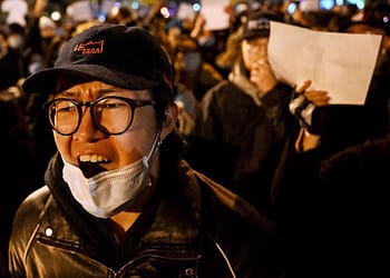 Con las protestas en erupción en toda China, el gobierno está bajo presión para salir de su costosa estrategia cero-COVID | Foto: Project Syndicate