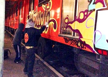 multa-rayar-o-hacer-graffiti-metro