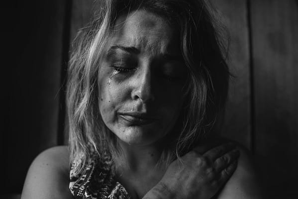 Muchas mujeres fueron víctimas de lo que la ONU Mujeres denomina como la “pandemia en la sombra”, ya que sufrieron palizas, violaciones, insultos y traumas psicológicos | Foto: Pexels