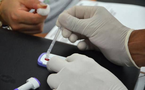 Las pruebas rápidas de VIH toman alrededor de 15 minutos y, únicamente en caso de que tu resultado sea reactivo, deberás someterte a otra prueba de sangre / imagen: imss.gob.mx