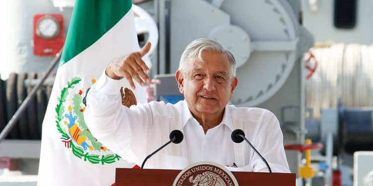 El presidente López Obrador hizo una invitación nuevamente para quienes quieran asistir a la marcha del domingo | Foto: AMLO