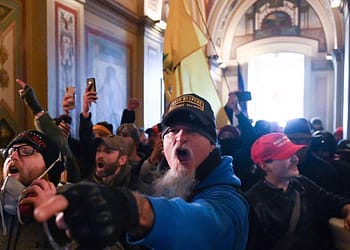 Muchos de los asistentes al asalto al Capitolio el 6 de enero se veían a sí mismos como defensores de la Constitución de Estados Unidos | Foto: Project Syndicate