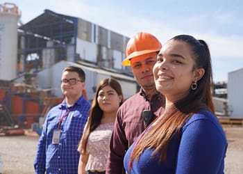 Estos son los aumentos para la beca Jóvenes Construyendo el Futuro | Foto: Twitter Con tu CURP temporal podrás tramitar la beca Jóvenes Construyendo el Futuro | Foto: Twitter @JovConFuturo