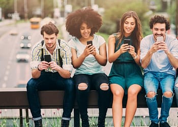 millennials-boomers-x-centennials-alfa-a-que-generacion-perteneces