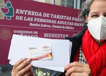 edad pensión bienestar adultos mayores 2022
