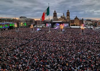 ¿Cuánto mide el Zócalo de la Ciudad de México?