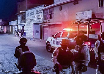Violencia en Guanajuato Familias huyen y negocios cierran ante el miedo a morir portada