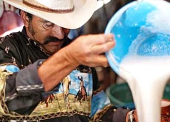Este fin de año, se reunirán en esta feria las pulquerías más antiguas de la Ciudad de México. Foto: Facebook.
