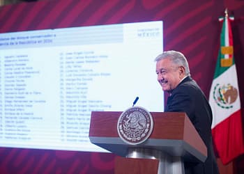 El presidente habló sobre los resultados de la encuesta en Coahuila Foto: AMLO