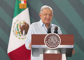 cuanto gana amlo 2023 salario lopez obrador presindente de mexico portada