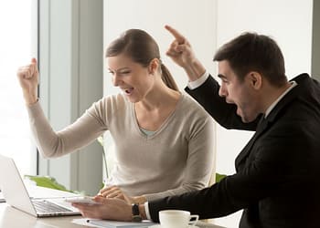 Si trabajas para alguna persona física o moral, infórmate sobre en qué consiste el reparto de utilidades 2023 y garantiza tu acceso a este derecho / imagen: freepik.es