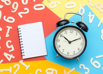 Ajusta tu reloj para que no llegues tarde.