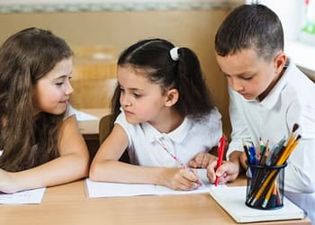 Hay clases el 10 de mayo