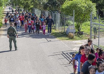Título 42 permitirá la deportación de migrantes de forma rápida.