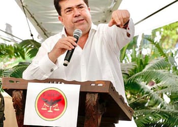 Pedro Haces Barba, sindicalista mexicano que tiene una estrella en el Paseo de la Fama en las Vegas.