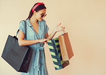 Aprovecha los descuentos para estudiantes que ofrecen algunas marcas.
Imagen: Pexels.com