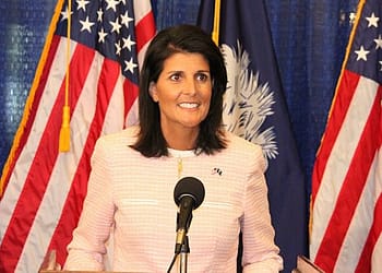 La candidatura de Haley, cuyo temperamento y posiciones políticas contrastan fuertemente con Trump, ofrece un camino más prometedor. Foto: Wikimedia.