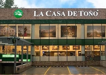 Tunden las redes a la Casa de Toño por supuesta explotación laboral