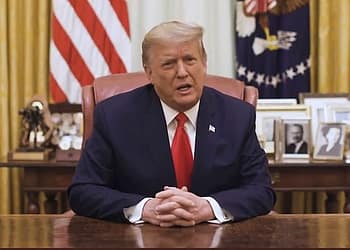 El principal influenciador de la desesperación es Trump. Él y sus admiradores y acólitos europeos tejen una fascinante historia de miseria y miedo. Foto: Wikimedia.
