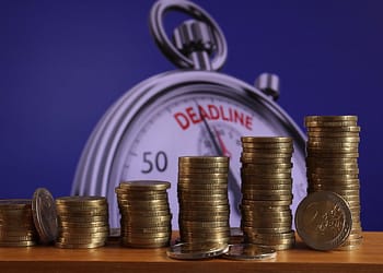 Acontecimientos de los últimos años han dejado a muchas economías en desarrollo luchando por pagar sus deudas. Foto: Pixabay.