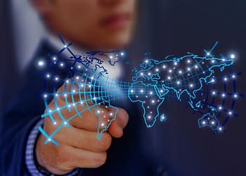 Se han hechos algunos progresos en materia de tecnología que permiten este tipo de nueva realidad, tal como demuestra la proliferación de aplicaciones de pago móvil. Foto: Pixabay.