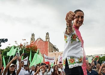 La realidad política es contundente: El 2 de junio de 2024 el poder soberano, el pueblo, le otorgó el poder reformador a Claudia Sheinbaum y al movimiento que la impulsa para construir el segundo piso de la Cuarta Transformación de la vida pública en el país. Foto: Wikimedia.