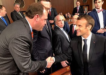 Francia no se ha hundido en el caos. Por ahora, al menos, parece que la apuesta de Macron ha restablecido una apariencia de normalidad. Foto: Wikimedia.
