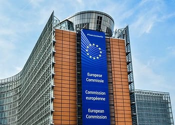 La diferencia entre Trump y sus predecesores es que él pone un precio mucho más alto a la protección estadounidense y la considera algo que los europeos en realidad no merecen. Foto: Pixabay.