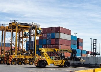 La fuerte dependencia del comercio con Estados Unidos hace que México sea particularmente vulnerable a los cambios de política estadounidenses. México es el octavo mayor exportador del mundo , y sus exportaciones representan aproximadamente el 43% de su PIB. Foto: Pixabay.