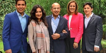 a que se dedican los hijos de felipe calderón portada