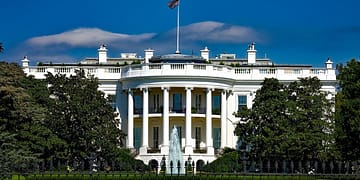 Habrá grandes áreas de continuidad en la política exterior norteamericana no importa quién gane la elección. Foto: Pixabay.