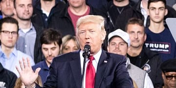 Durante la campaña electoral, Trump prometió en repetidas ocasiones crear empleos en el sector manufacturero imponiendo un arancel del 10% a todas las importaciones y de hasta el 60% a los productos chinos. Foto: Pixabay.