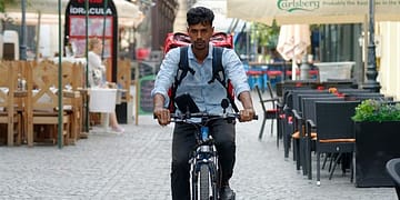 Incluso en los países más pobres, los servicios representan un camino prometedor hacia la prosperidad futura. Pueden ayudar a todos los países  a pasar de la condición de países de ingresos bajos a la de países de ingresos medios y altos. Foto: Pixabay.