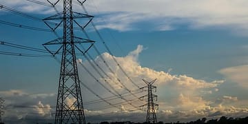 Las ganancias que se esperan del sector privado a partir de la generación de energía renovable simplemente no son suficientes para impulsar la transformación necesaria, a pesar de la urgente demanda mundial. Foto: Pixabay.