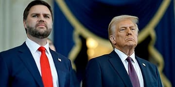 El presidente estadounidense Donald Trump ha amenazado con retirar las garantías de seguridad que han sido cruciales para Europa y Japón, abandonar muchas organizaciones internacionales e imponer aranceles comerciales a amigos y enemigos por igual. Foto: Wikimedia.