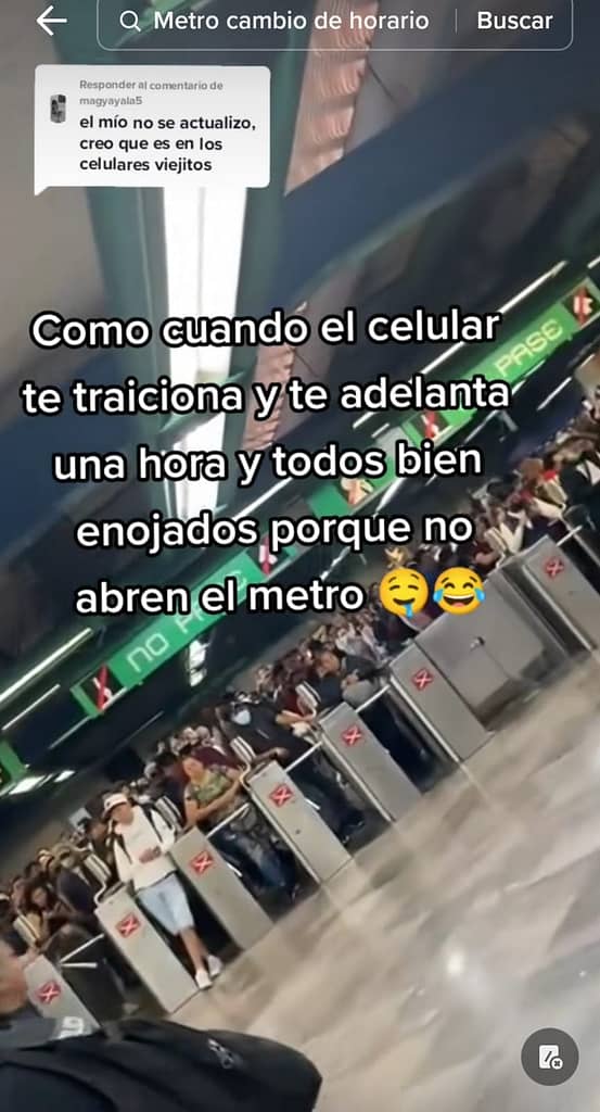 Capitalinos esperando que abran el metro debido al cambio de horario. imagen: Tiktok.