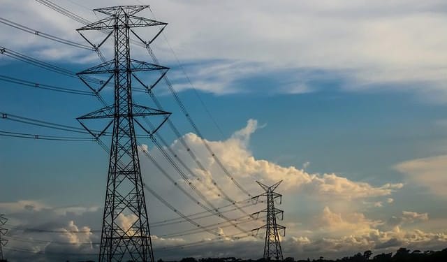 Las ganancias que se esperan del sector privado a partir de la generación de energía renovable simplemente no son suficientes para impulsar la transformación necesaria, a pesar de la urgente demanda mundial. Foto: Pixabay.