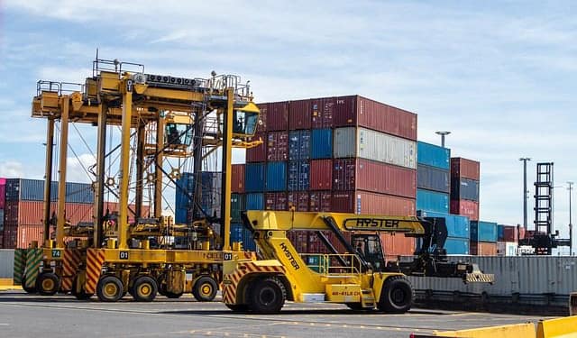 La fuerte dependencia del comercio con Estados Unidos hace que México sea particularmente vulnerable a los cambios de política estadounidenses. México es el octavo mayor exportador del mundo , y sus exportaciones representan aproximadamente el 43% de su PIB. Foto: Pixabay.