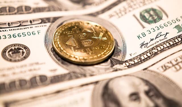 Las criptomonedas se basan en una sola cosa: el secretismo. Tenemos monedas perfectamente válidas como el dólar, el yen, el euro y otras. Y contamos con plataformas de intercambio eficientes para comprar bienes y servicios. La demanda de criptomonedas surge del deseo de ocultar dinero. Foto: Pixabay.