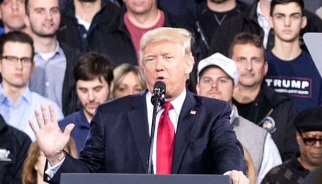 Durante la campaña electoral, Trump prometió en repetidas ocasiones crear empleos en el sector manufacturero imponiendo un arancel del 10% a todas las importaciones y de hasta el 60% a los productos chinos. Foto: Pixabay.