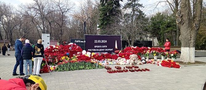 El asesinato de 137 asistentes al concierto no es más que la última atrocidad en una lucha de una década entre el Estado Islámico (ISIS) y Rusia. Foto: Wikimedia.
