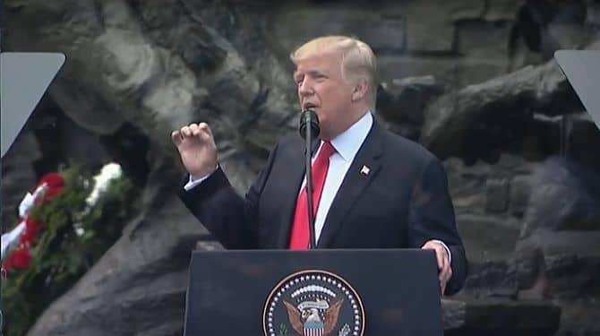 Las dos grandes promesas de campaña de Trump son restablecer una vigilancia fronteriza agresiva y promover los combustibles fósiles estadounidenses. Foto: Wikimedia.