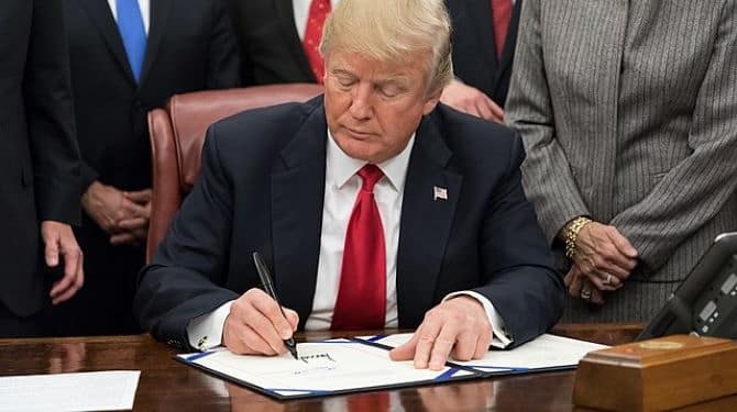 Trump perdió las elecciones de 2020 y luego incitó a una insurrección. Desde entonces, no ha moderado su retórica ni su comportamiento; al contrario, se ha vuelto más extremo. Foto: Wikimedia.