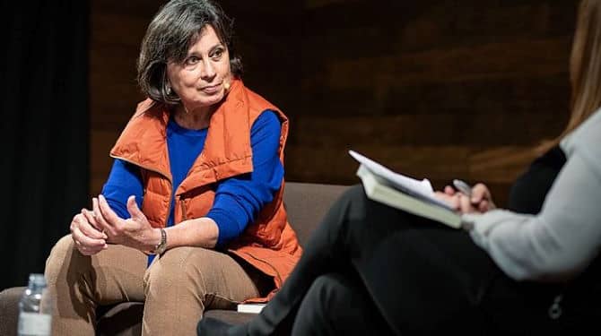 Laura Restrepo es una de las escritoras colombianas más conocidas en México, donde radicó durante algunos años, cuando tuvo que exiliarse de su país por motivos políticos. Foto: Creative Commons Attribution-Share Alike 2.0 Generic. DONOSTIA KULTURA. Wikimedia.