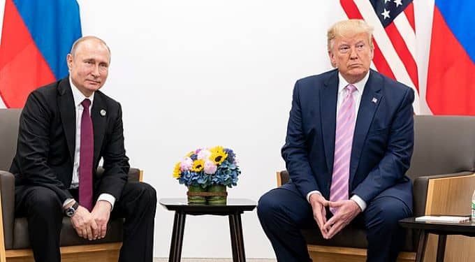No sólo las fábricas de municiones de Rusia están funcionando a buen ritmo, sino que Donald Trump tiene buenas posibilidades de ganar las elecciones presidenciales de Estados Unidos y regresar a la Casa Blanca a principios del próximo año. Una especie de victoria rusa parecía estar al alcance de la mano. Foto: Wikimedia.