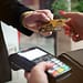Antes de que quede cancelada puedes retirar el dinero directamente en la sucursal para que la cuenta quede en ceros | Foto: Pexels