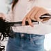 En distintas sedes se imparte el taller de corte de cabello y barbería | Foto: Pexels